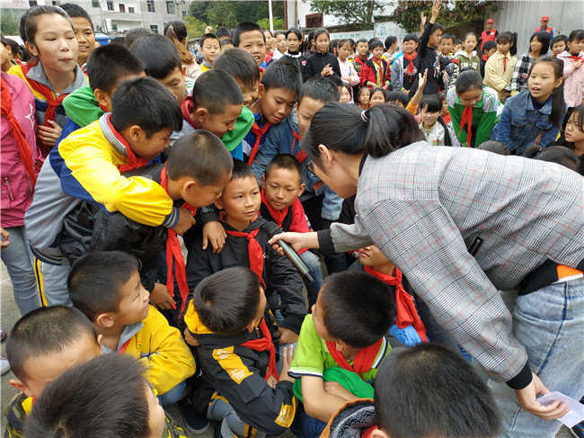 “宝贝守护计划”儿童安全防拐教育走进大汾中心小学(图3)
