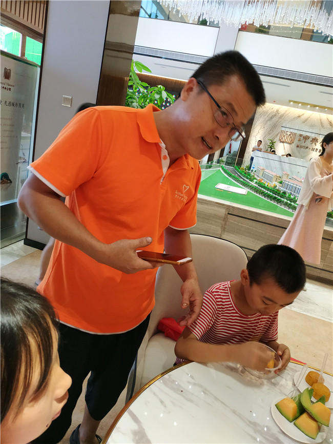“宝贝守护计划”儿童安全防拐教育走进中央公馆(图1)