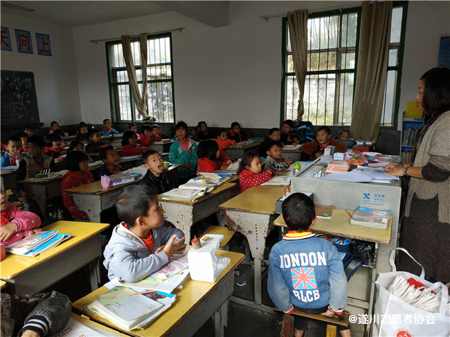 “宝贝守护计划”儿童安全防拐教育走进大沙小学(图4)