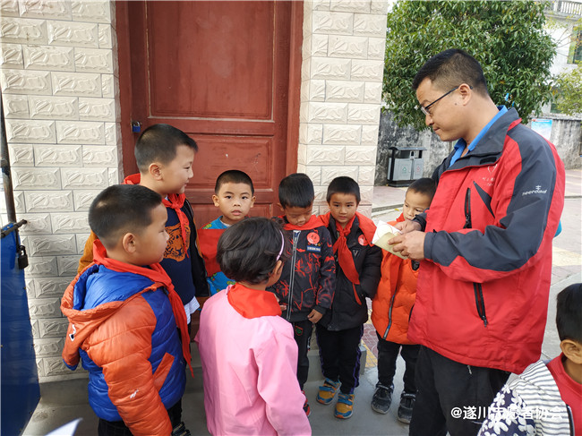 “宝贝守护计划”儿童安全防拐教育走进大沙小学(图7)