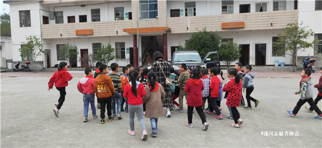 “宝贝守护计划”儿童安全防拐教育走进古洲小学(图3)
