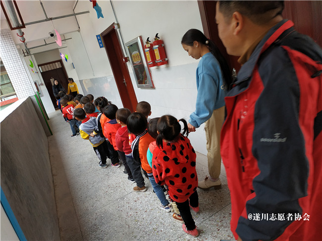 “宝贝守护计划”儿童安全防拐教育走进黄坑乡中心幼儿园(图6)