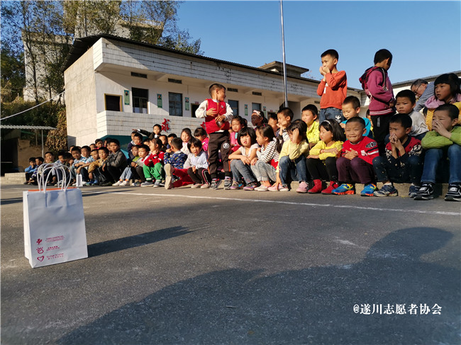 “宝贝守护计划”儿童安全防拐教育走进珠田乡仙溪小学(图1)