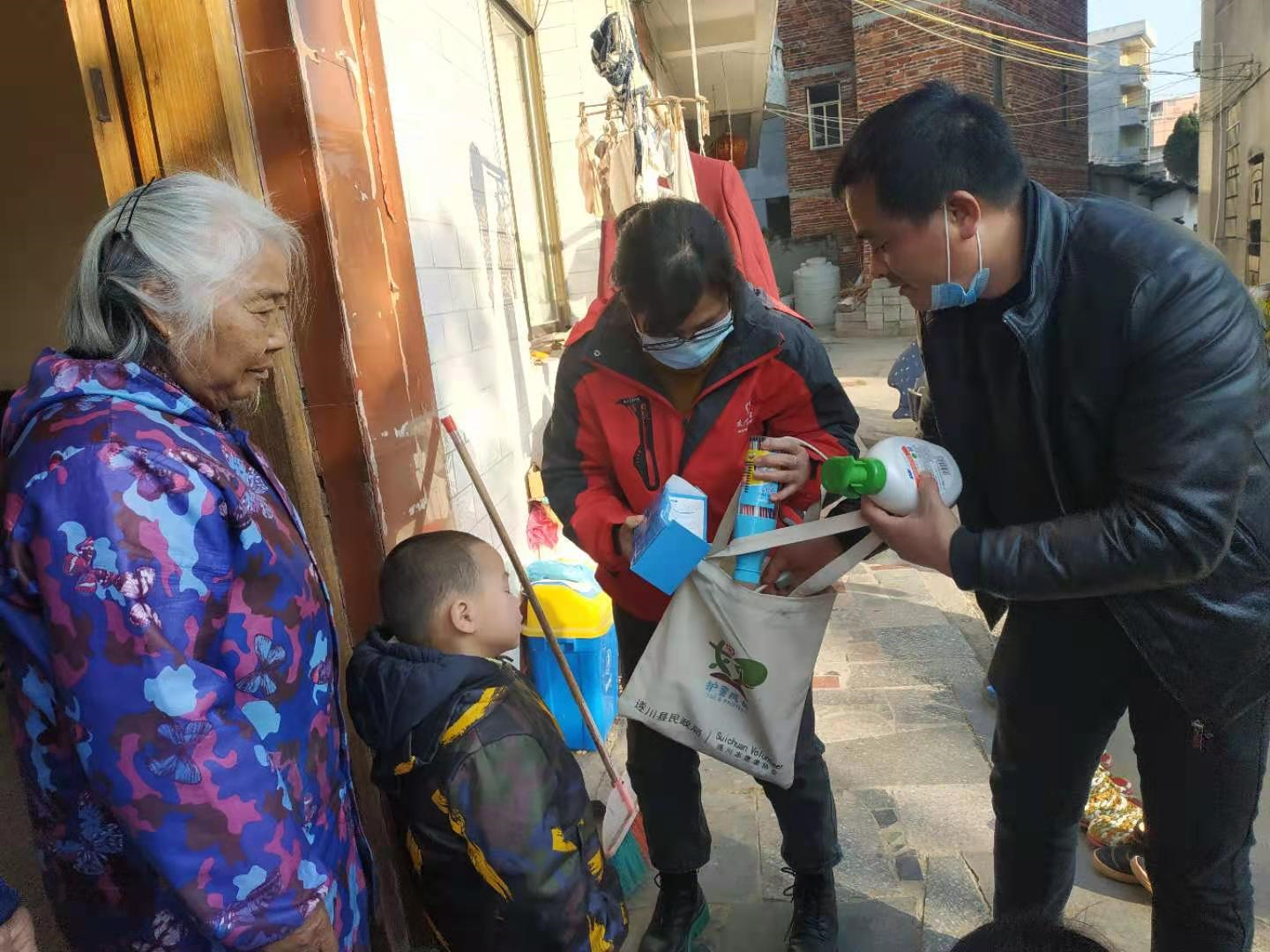 江西遂川：护童成长个案走访(图4)