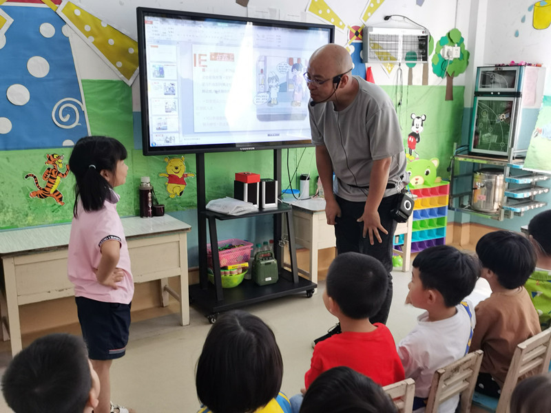 “宝贝守护计划”儿童安全防拐教育走进伟业天才幼儿园(图6)